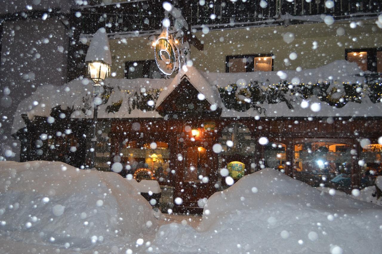 Hotel Perruquet Breuil-Cervinia Exterior foto